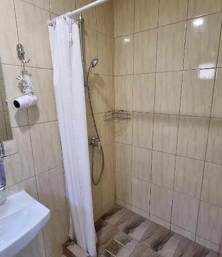 Du Mio בית הארחה אפורי נורד