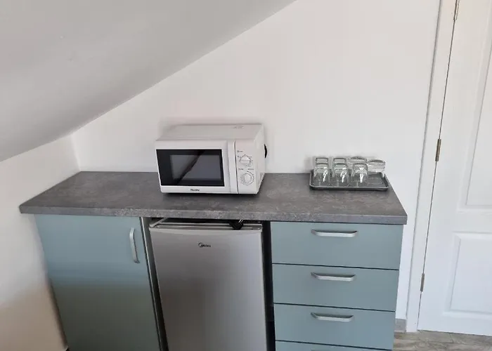 Du Mio בית הארחה אפורי נורד